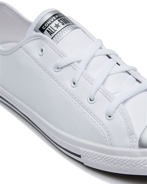 women's white sneakers